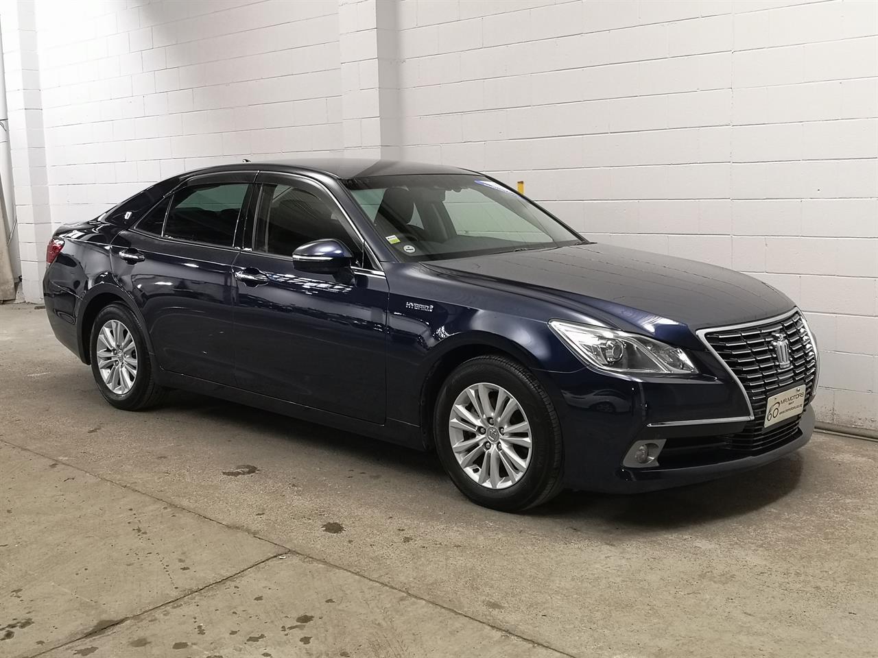 2013 Toyota Crown