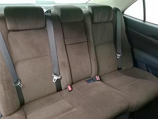 2013 Toyota Crown - Thumbnail