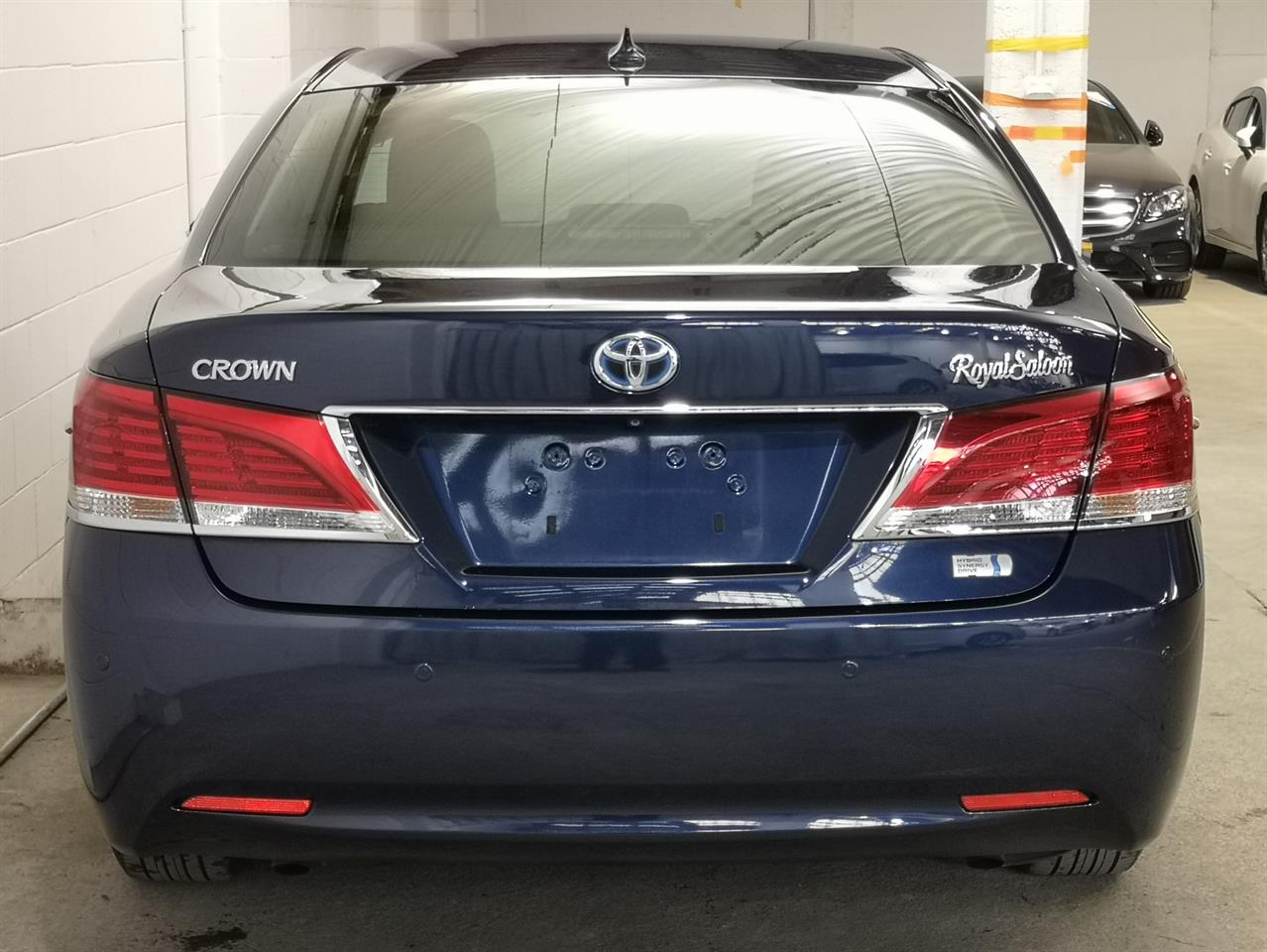 2013 Toyota Crown