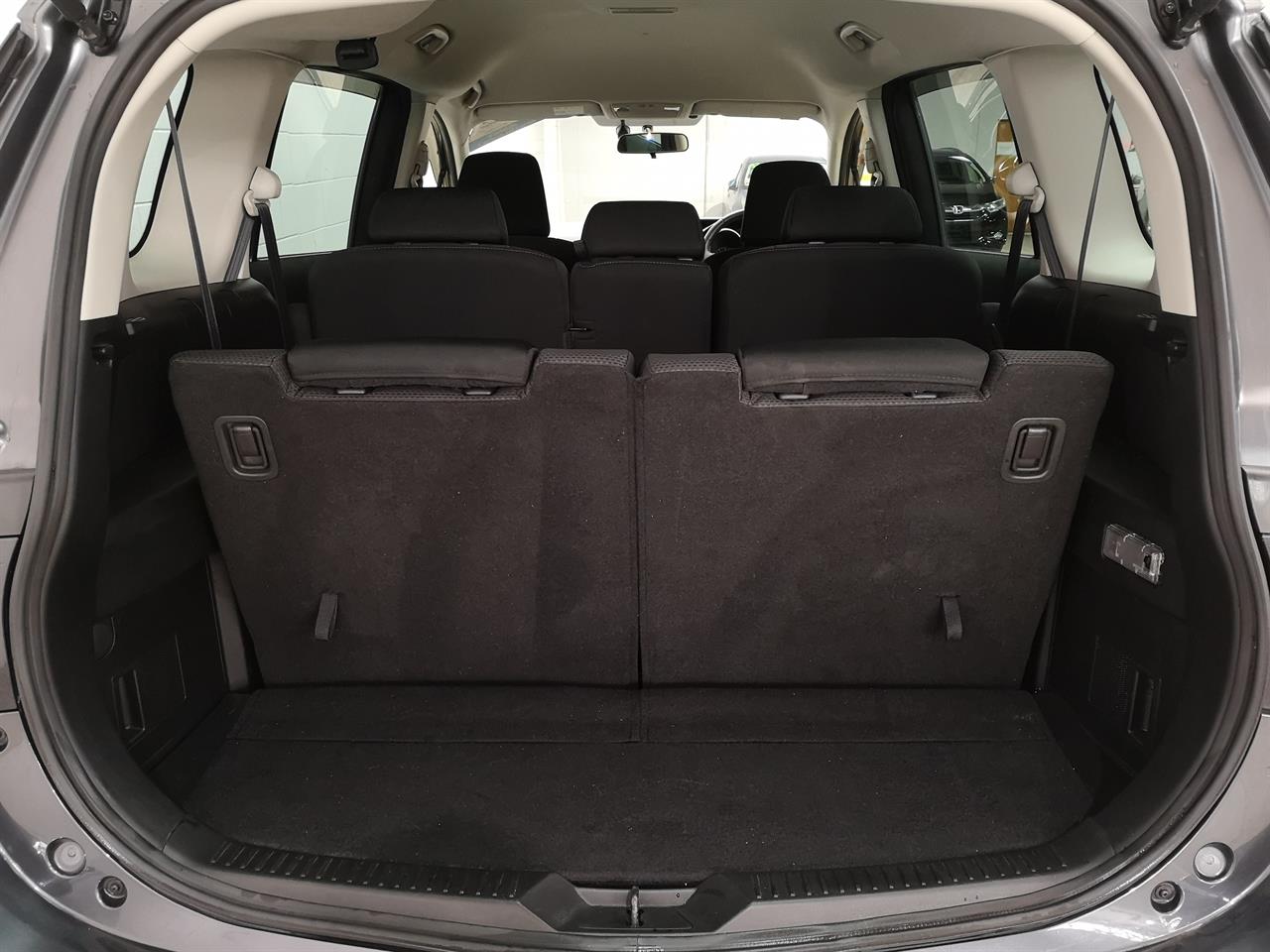 2013 Mazda Premacy