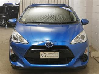 2015 Toyota Aqua - Thumbnail