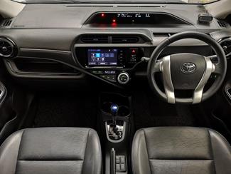 2015 Toyota Aqua - Thumbnail