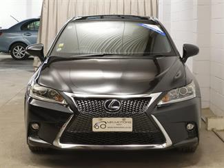 2017 Lexus CT 200H - Thumbnail