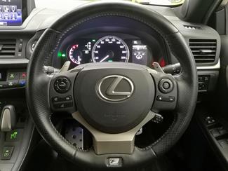2017 Lexus CT 200H - Thumbnail