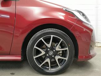 2020 Toyota Yaris - Thumbnail