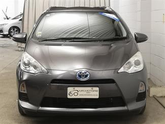 2013 Toyota Aqua - Thumbnail