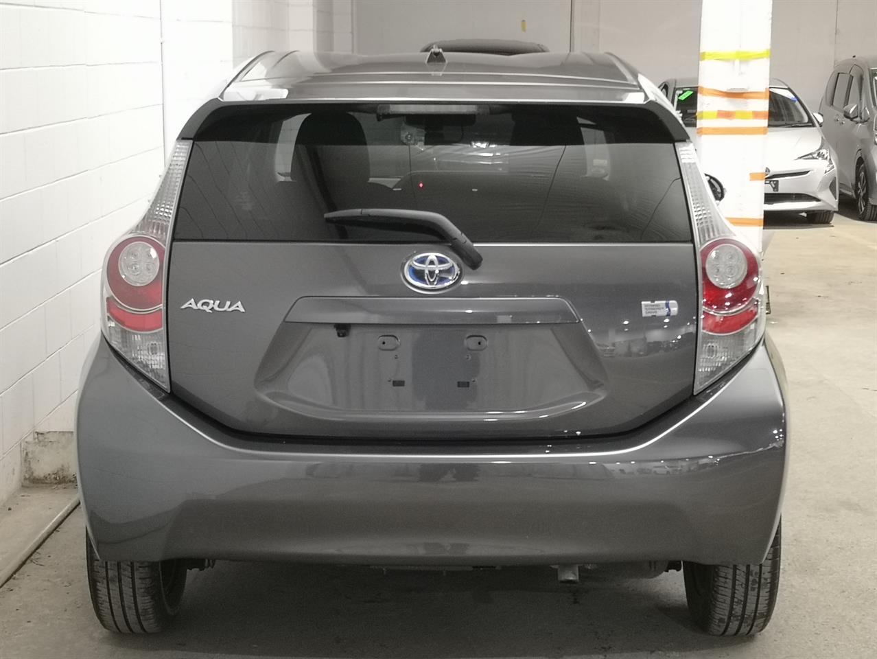 2013 Toyota Aqua
