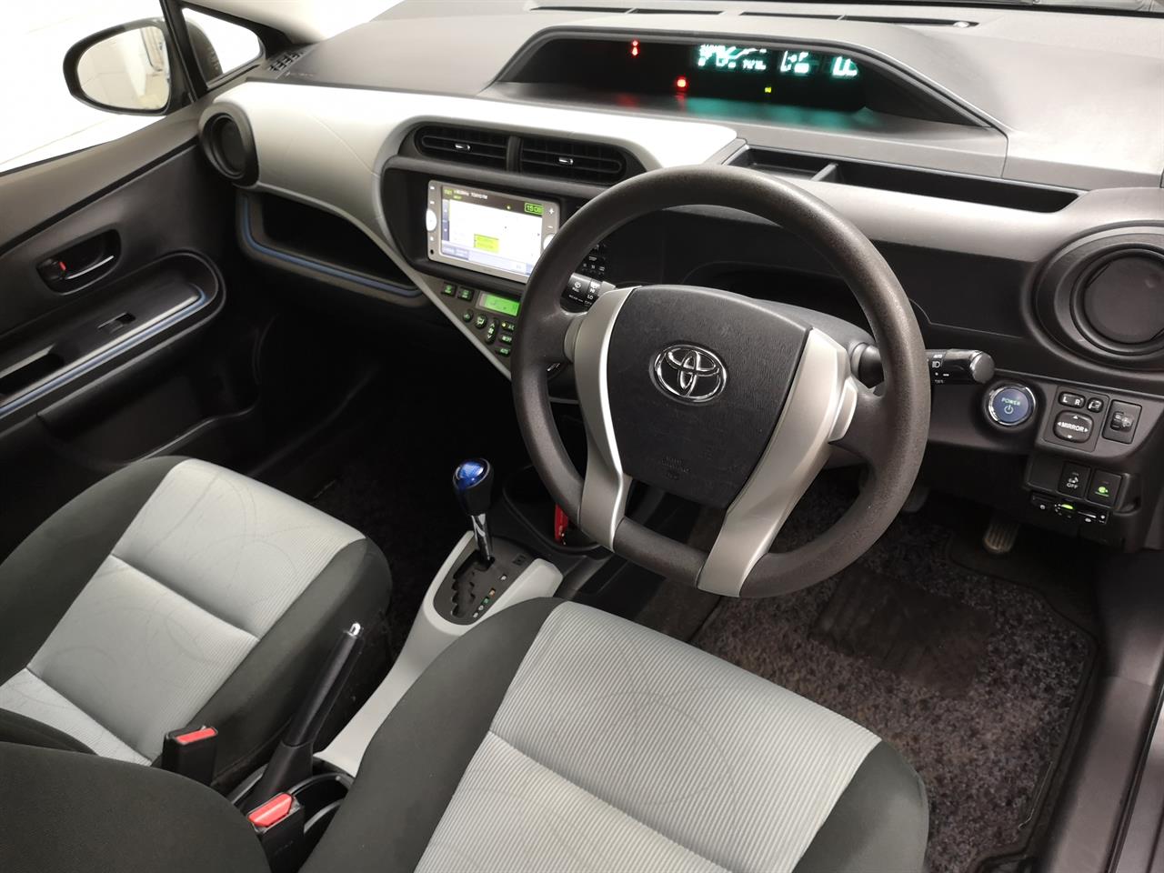 2013 Toyota Aqua