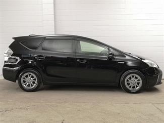 2012 Toyota Prius - Thumbnail