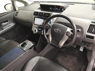 2012 Toyota Prius - Thumbnail