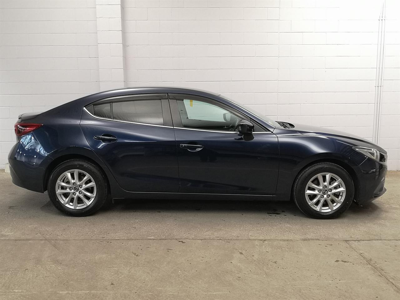 2013 Mazda Axela