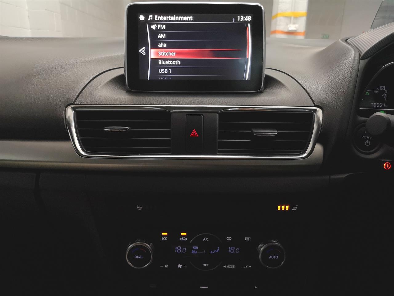 2013 Mazda Axela