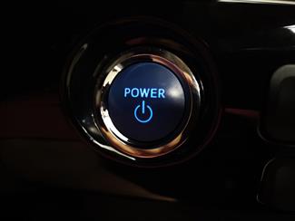 2017 Toyota Prius - Thumbnail