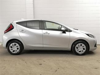 2021 Toyota Aqua - Thumbnail