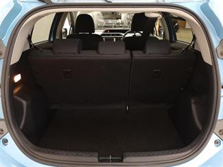 2013 Toyota Aqua - Thumbnail
