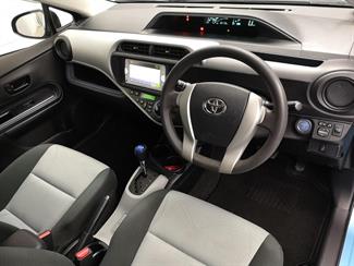 2013 Toyota Aqua - Thumbnail