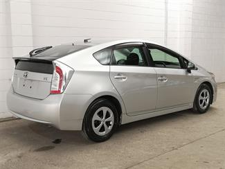 2012 Toyota Prius - Thumbnail