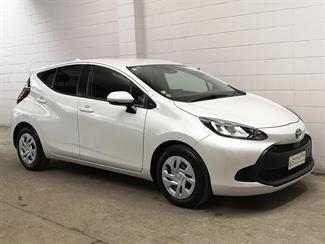 2022 Toyota Aqua - Thumbnail