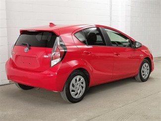 2016 Toyota Aqua - Thumbnail