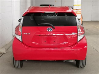 2016 Toyota Aqua - Thumbnail