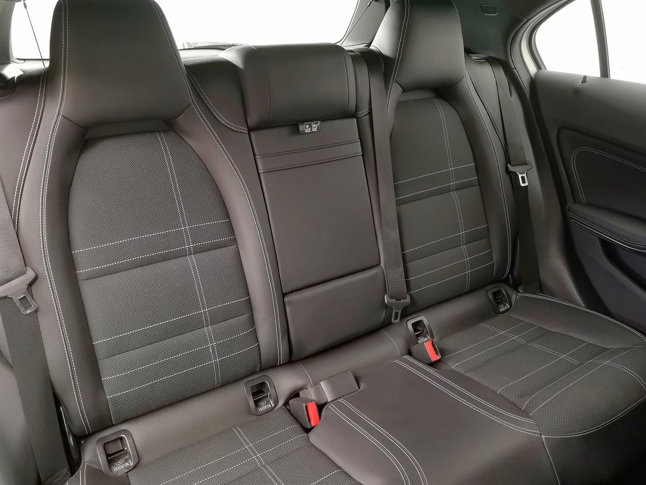 2013 Mercedes-Benz A 180