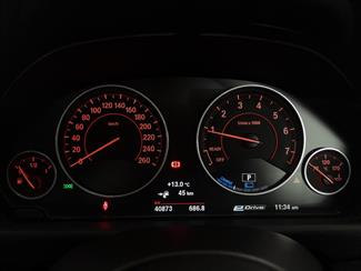2017 BMW 330e - Thumbnail
