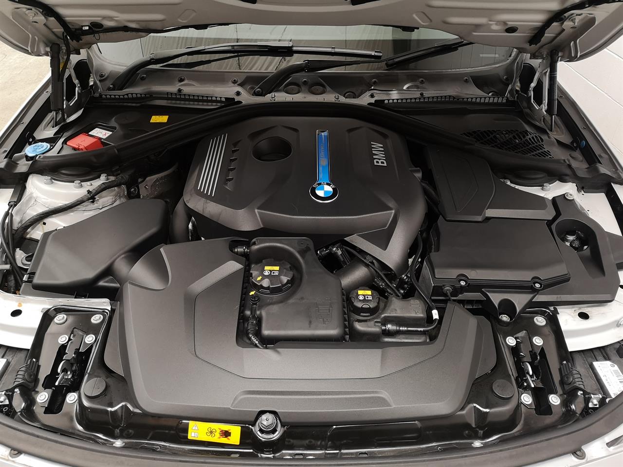 2017 BMW 330e