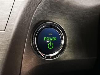 2012 Toyota Prius - Thumbnail