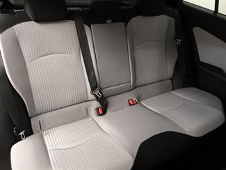 2016 Toyota Prius - Thumbnail