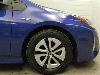 2016 Toyota Prius - Thumbnail
