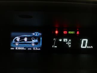 2017 Toyota Prius - Thumbnail