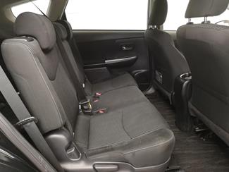 2017 Toyota Prius - Thumbnail