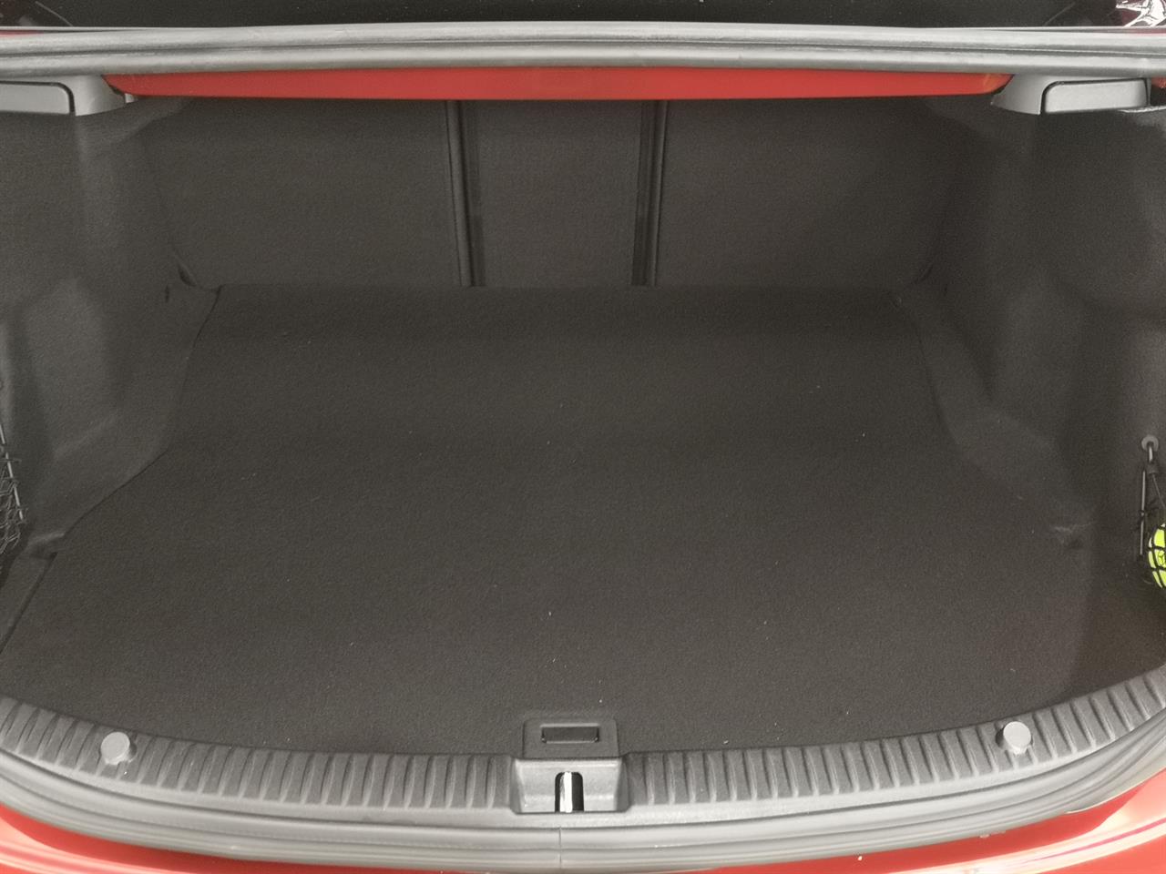 2015 Mercedes-Benz C 200