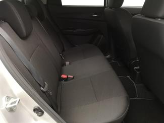 2017 Suzuki Swift - Thumbnail