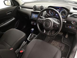 2017 Suzuki Swift - Thumbnail