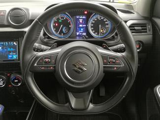 2017 Suzuki Swift - Thumbnail