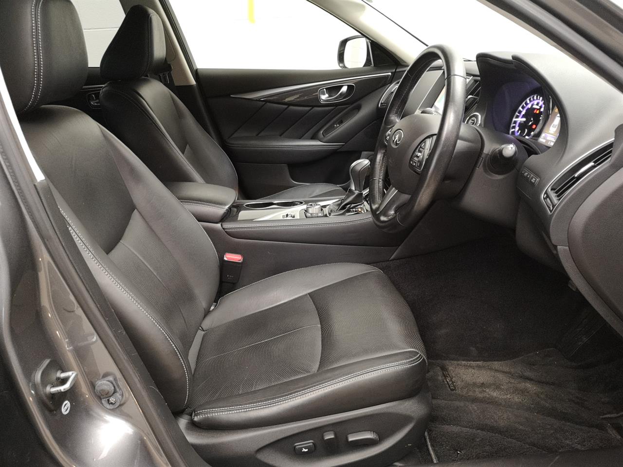 2014 Nissan Skyline