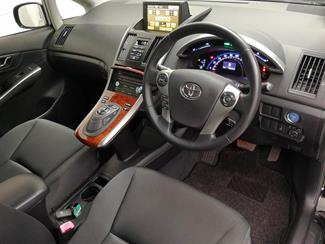 2013 Toyota Sai - Thumbnail