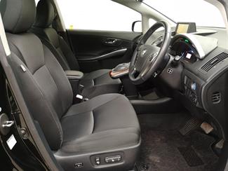 2013 Toyota Sai - Thumbnail