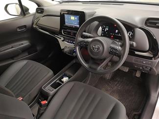 2022 Toyota Aqua - Thumbnail