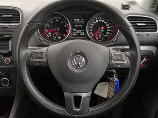 2013 Volkswagen Golf - Thumbnail