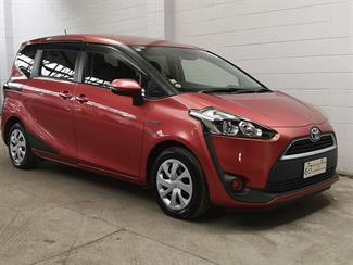 2016 Toyota Sienta - Thumbnail