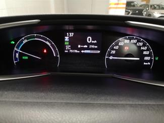 2016 Toyota Sienta - Thumbnail