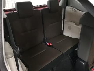 2016 Toyota Sienta - Thumbnail