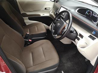 2016 Toyota Sienta - Thumbnail