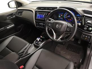 2015 Honda Grace - Thumbnail