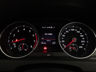 2017 Volkswagen Golf GTI - Thumbnail