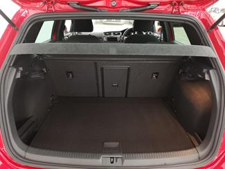 2017 Volkswagen Golf GTI - Thumbnail