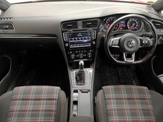 2017 Volkswagen Golf GTI - Thumbnail