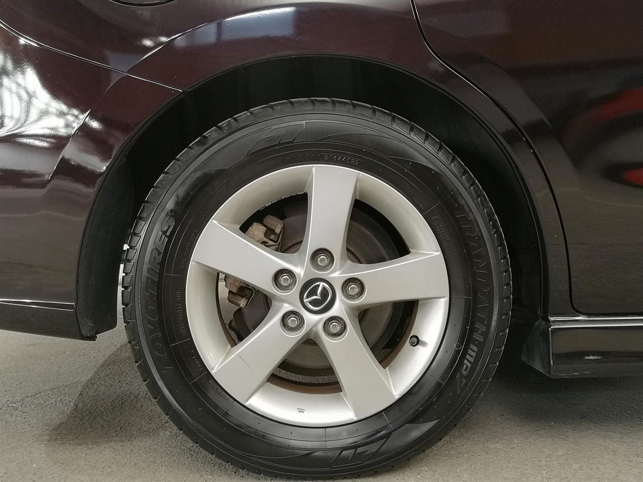 2014 Mazda Premacy